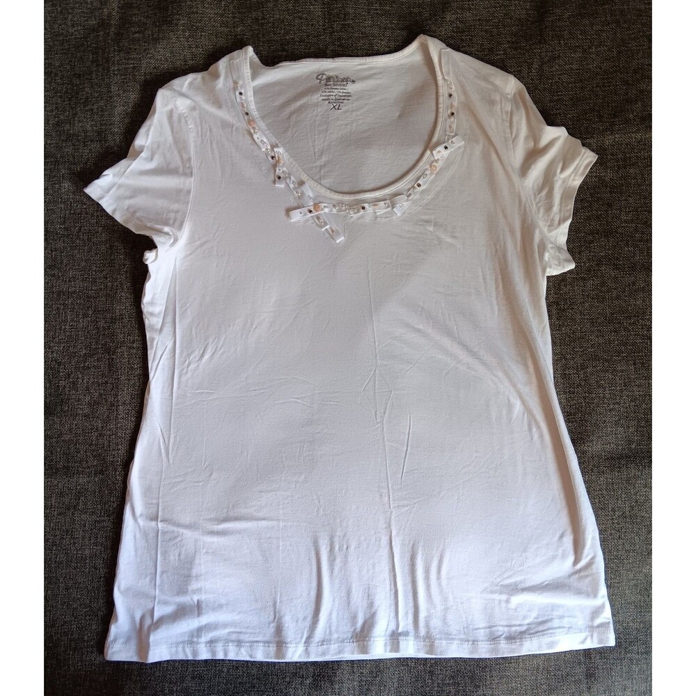 Shirt size XL Platinum Short Sleeve White Top womans With Ribbon Accents